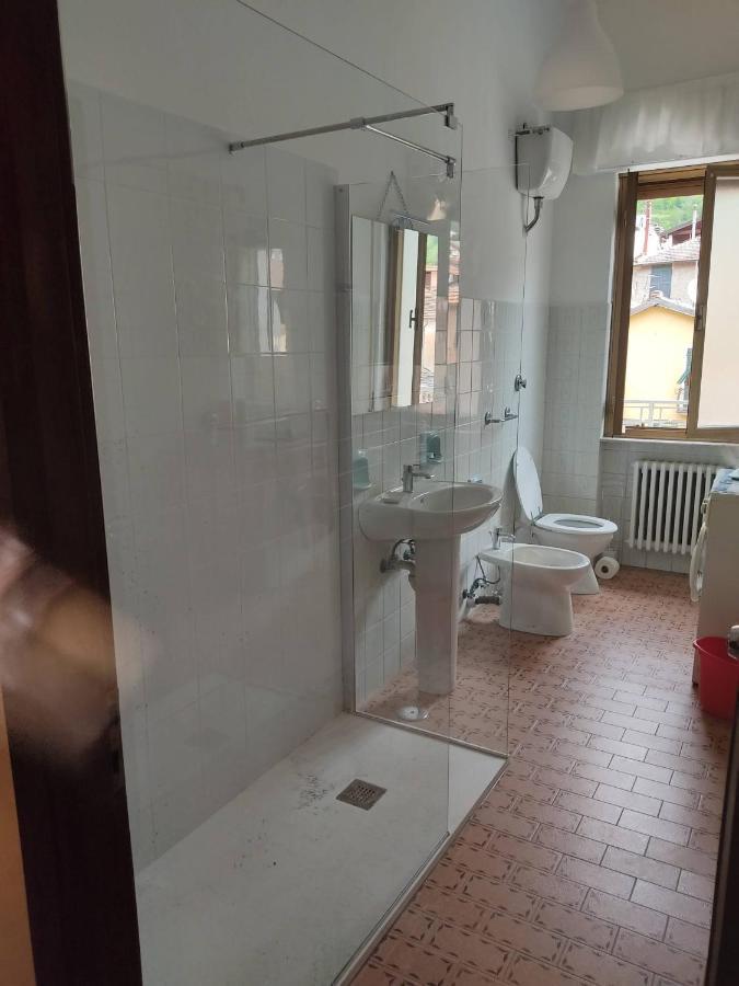 La Casa Di Gb Apartment Pieve di Teco Luaran gambar